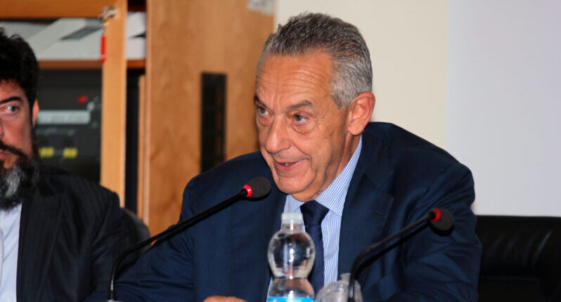 Pd, De Caro al fianco di Bonaccini: “Mi ha entusiasmato, con lui per un partito riformista senza padroni e ipocrisie”