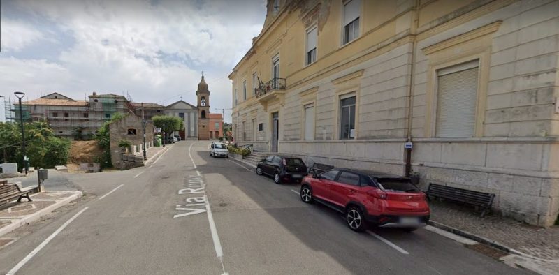 Auto in sosta dinanzi al Comune, scontro Vernillo-De Bellis, il sindaco: “Mi autorizzi a pubblicare il filmato oppure taccia”