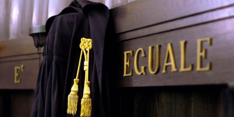 Adescava bambine in chat, condannato giudice del Tribunale dei minori di Napoli