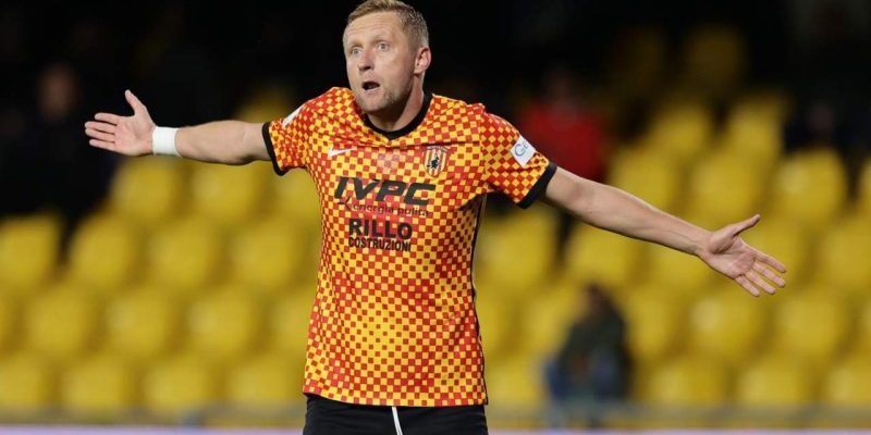 Benevento, beffa Glik: non convocato dalla Polonia. L’Albania chiama Veseli