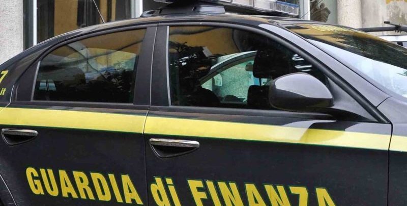 Falsa dichiarazione dei ricavi, sequestro per 30.000 euro a geometra