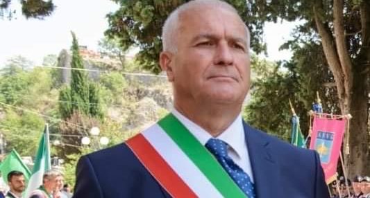 Parte la corsa per la rocca: Antonio calzone è il candidato per il centro sinistra