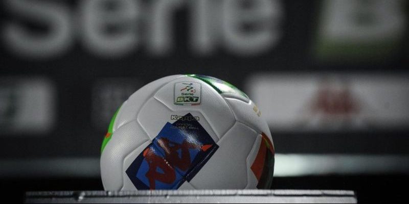 Serie B, 31a giornata: i risultati dei match delle 14. Vincono Venezia e Cosenza, pari per la Spal e sconfitta del Brescia