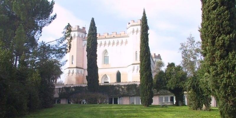 Villa dei Papi, 23mila euro per la nuova recinzione