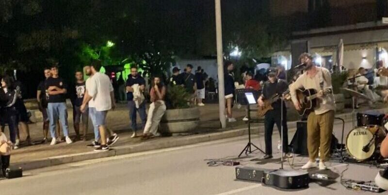 San Giorgio del Sannio, “Note d’estate”: manifestazione scossa dalla “lite” tra un vigile e un giovane cantante