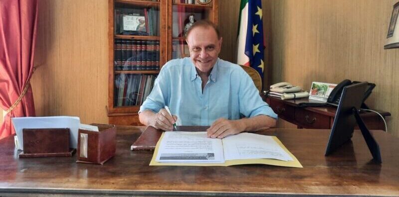 Benevento| Ecopunti: ordinanza del sindaco Mastella per il deposito e la raccolta degli oli esausti vegetali