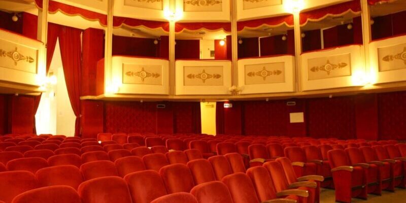 Benevento, venerdì 16 l’inaugurazione del Teatro comunale “Vittorio Emanuele”
