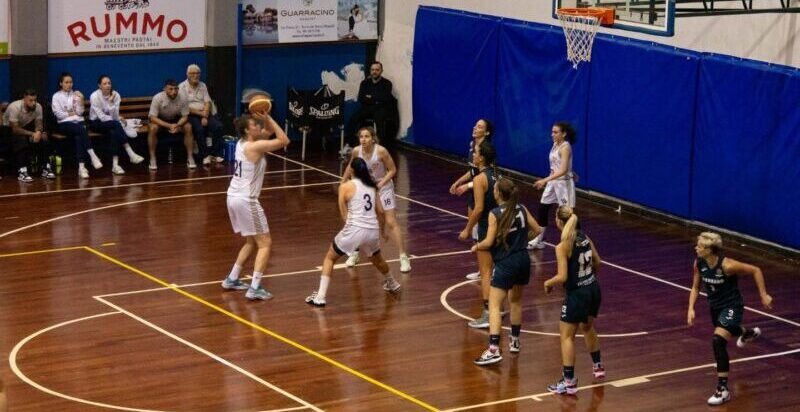 Basket femminile| Virtus Benevento ancora a secco di vittorie: l’Ariano si impone 85-51