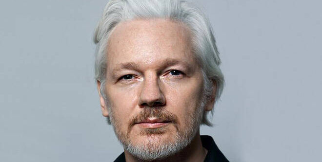La persecuzione di Julian Assange e del suo giornalismo di inchiesta