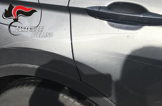 Solofra| Auto danneggiata con un punteruolo: nei guai un 40enne del posto