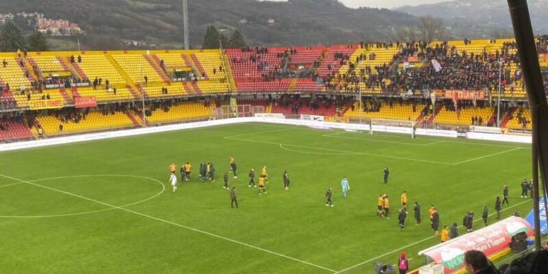 Benevento-Genoa 1-2: altra beffa per i giallorossi, Puscas la decide nel recupero