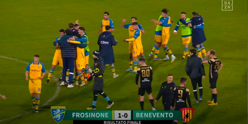 Frosinone-Benevento 1-0: Borrelli condanna i giallorossi su rigore