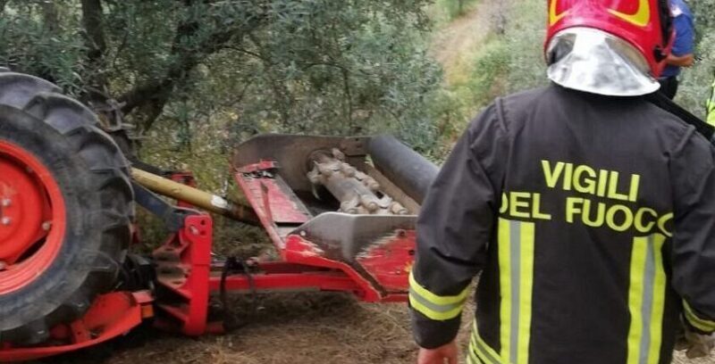 Tragedia a Circello, 65enne muore schiacciato dal suo trattore