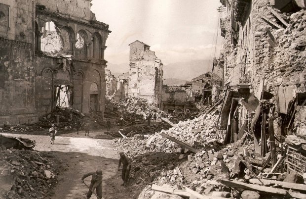 Benevento del 1943: ricordiamo morti, bombardamenti e distruzione del Duomo e della Madonna delle Grazie