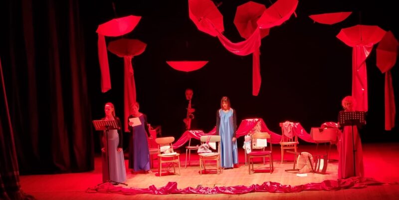 Il femminicidio nella recitazione di “Sepolte” al Teatro Comunale di Benevento