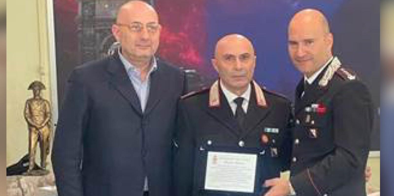 Carabinieri Benevento, il Luogotenente C.S. Mario Veltro ai saluti dopo 40 anni di servizio
