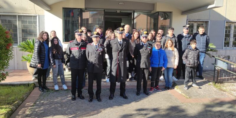 Cultura della legalità, gli studenti del “Palmieri-Rampone-Polo” in visita al Comando Provinciale dei Carabinieri