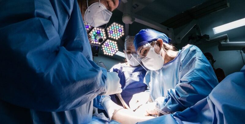 Tragedia al Fatebenefratelli, 39enne perde la vita dopo intervento chirurgico di dimagrimento