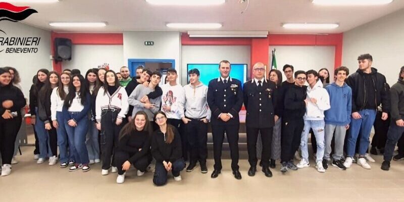Circello, scuola e legalità: i Carabinieri incontrano gli studenti del “Rosario Livatino”