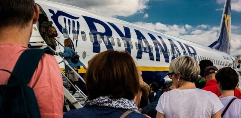 Ryanair: il proprietario svela il vero scopo del sovrapprezzo sui bagagli da stiva