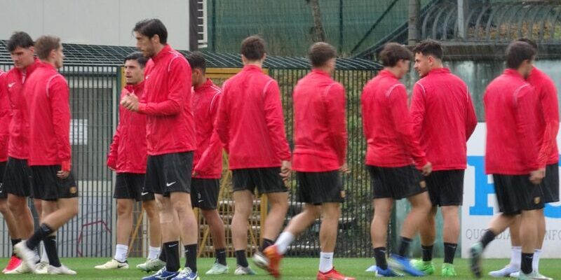 FOTO – Benevento, allenamento a porte aperte: Lanini in gruppo. Assenti Improta e Ciciretti