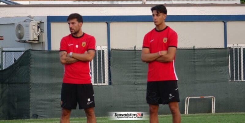 Benevento, Simonetti e Romano in gruppo alla ripresa degli allenamenti. Verdi out