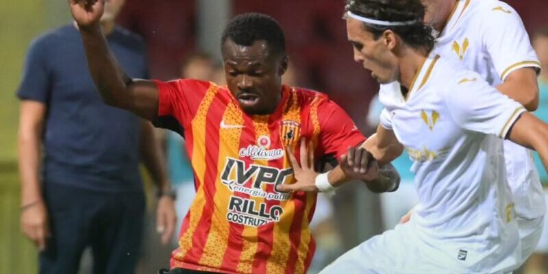 Giudice Sportivo, Cremonese-Benevento senza Barbieri e Kouan. Ammenda per Maita
