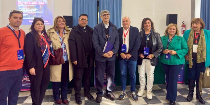 “Il futuro non si ruba, si costruisce”: a Telese incontro di Don Patriciello con scuole e associazioni