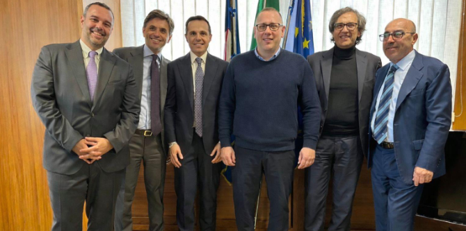 Caro carburanti, il gruppo consiliare Casa Riformista–Italia Viva–Noi di Centro presenta una mozione urgente